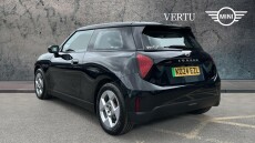 MINI Cooper 135kW E Classic 41kWh 3dr Auto Electric Hatchback